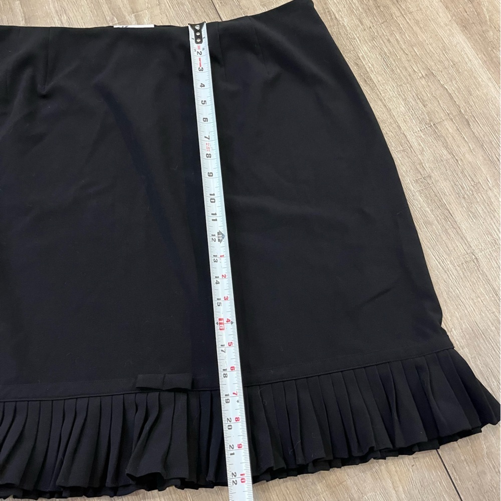 dressbarn Black Mini Skirt with Pleated Hem 20W - Picture 7 of 15